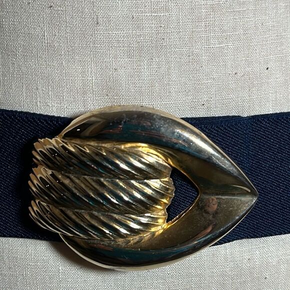 Vintage navy Elastic Stretch Belt with metal gold buckle - Picture 2 of 6